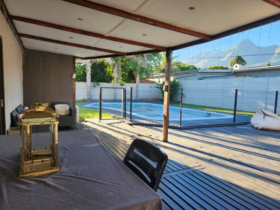 5 Bedroom Property for Sale in Bodorp Western Cape